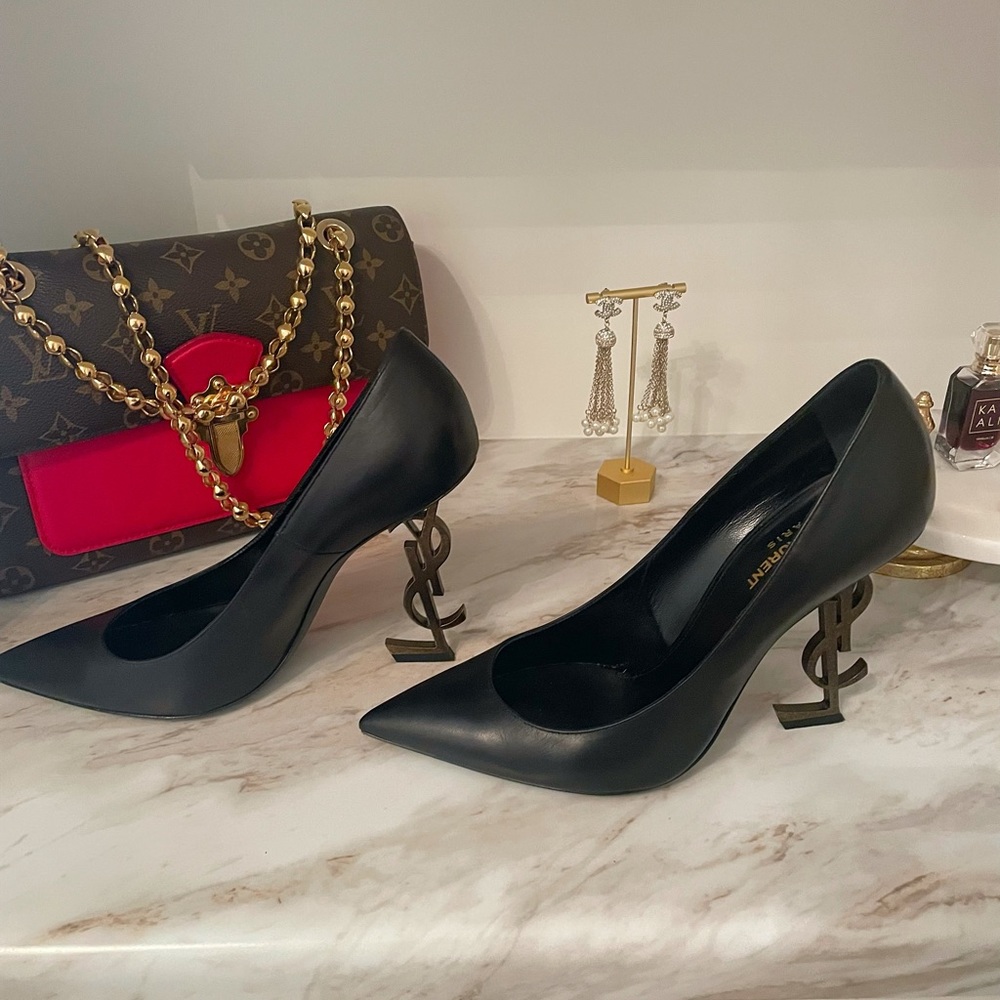 YSL leather pump